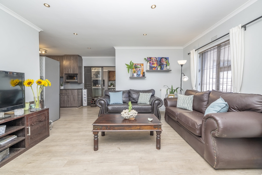 3 Bedroom Property for Sale in Viking Village Western Cape